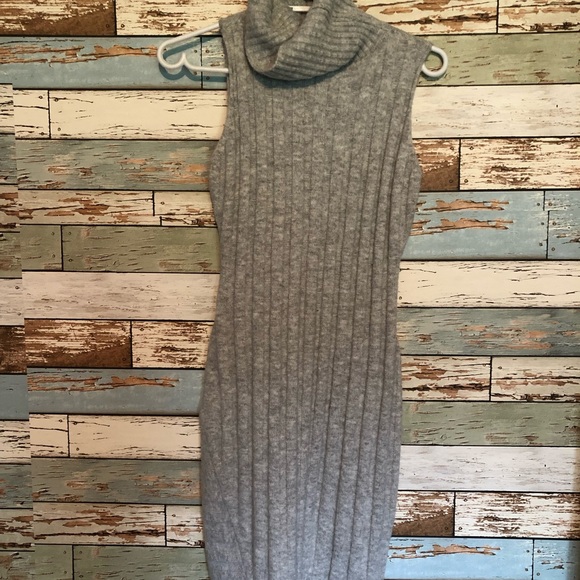 Guess sweater dress! - Picture 1 of 2